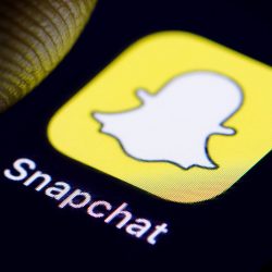 Snapchat Grey Arrow Check