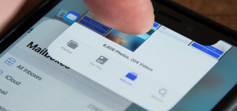 how to close Apps on the iPhone 12 series