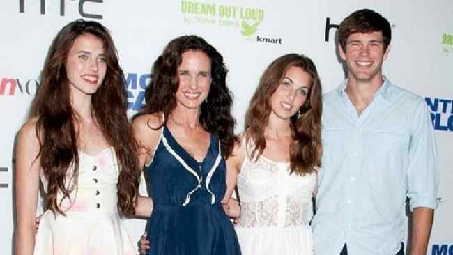 Justin Qualley family