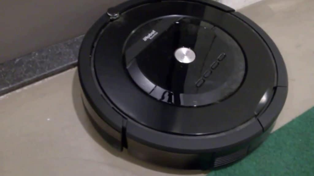 how long does roomba battery last"